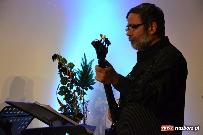 Zdjęcie w galerii na portalu naszraciborz.pl: Grupa Bez Nazwy zagrała na Zamku Piastowskim  wiadomości z regionu