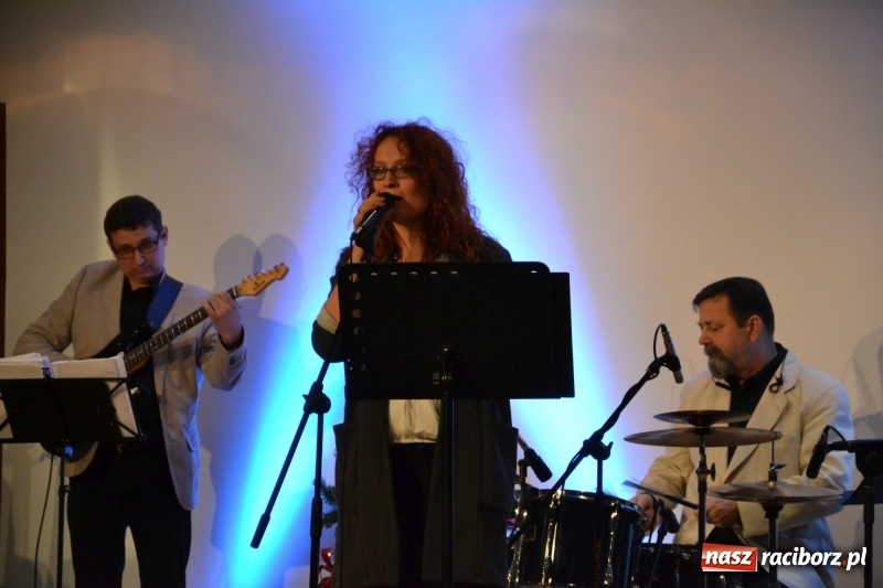 Zdjęcie w galerii na portalu naszraciborz.pl: Grupa Bez Nazwy zagrała na Zamku Piastowskim  wiadomości z regionu