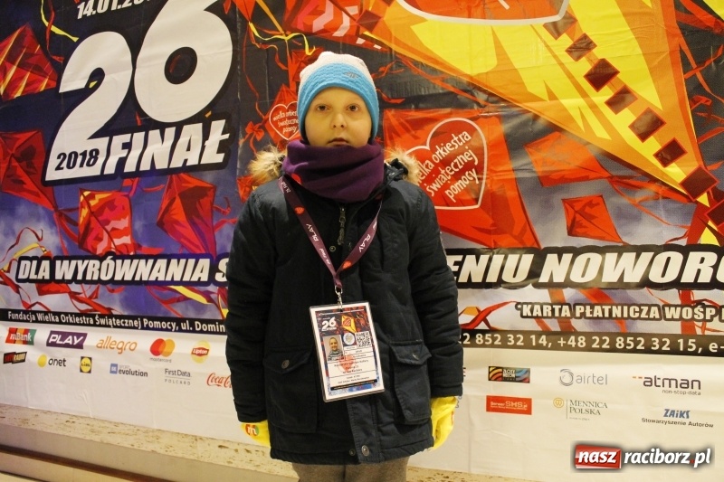 Zdjęcie w galerii na portalu naszraciborz.pl: Wielka Orkiestra Świątecznej Pomocy gra już w Raciborzu. Pierwsze pieniądze przywieziono z Eko-Okien  wiadomości z regionu