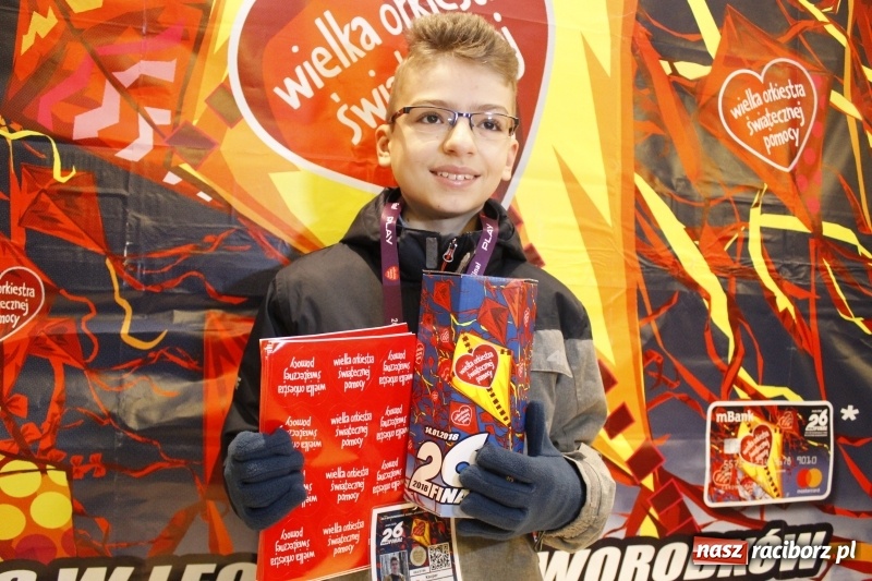 Zdjęcie w galerii na portalu naszraciborz.pl: Wielka Orkiestra Świątecznej Pomocy gra już w Raciborzu. Pierwsze pieniądze przywieziono z Eko-Okien  wiadomości z regionu