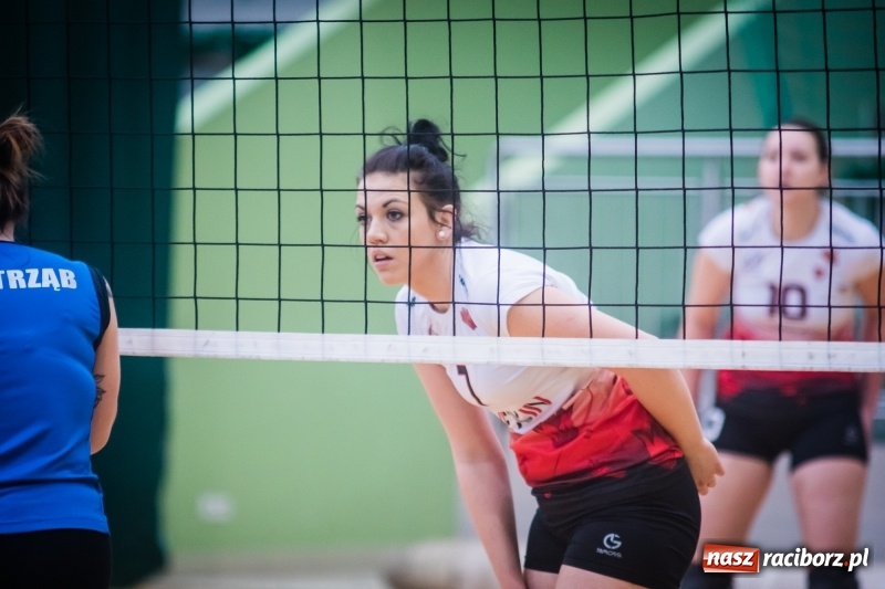 Zdjęcie w galerii na portalu naszraciborz.pl: JP Telebim RLPS: Tie-break w meczu Entera z Lunatykami wiadomości z regionu