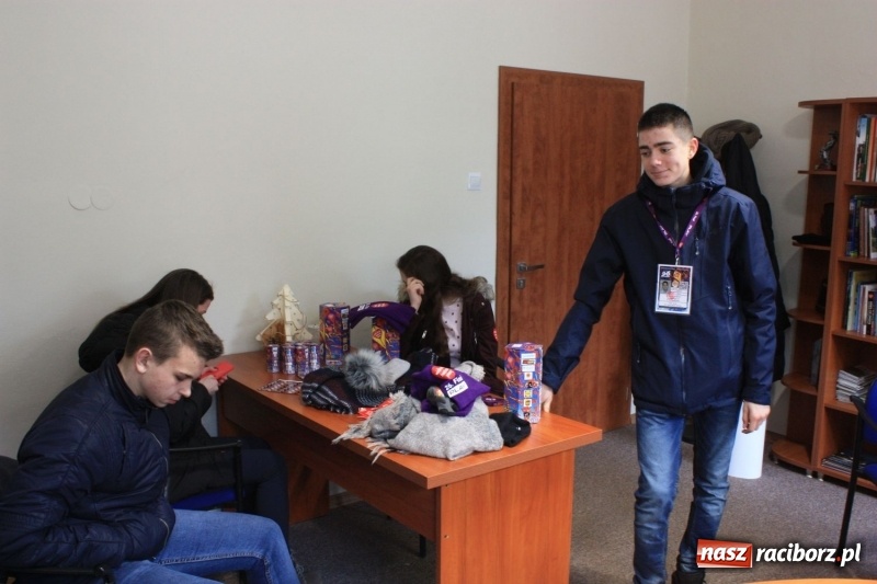 Zdjęcie w galerii na portalu naszraciborz.pl: W Krzanowicach kolejny rekord. Ponad 7 tys. zł na WOŚP  wiadomości z regionu