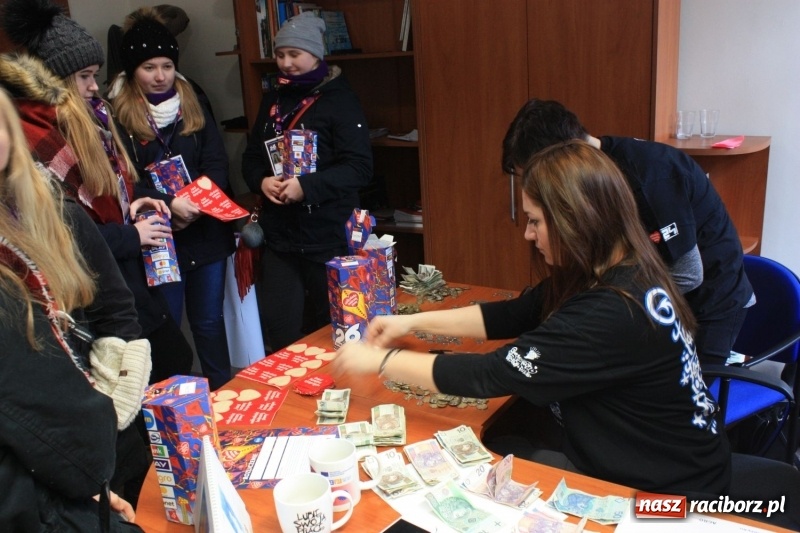 Zdjęcie w galerii na portalu naszraciborz.pl: W Krzanowicach kolejny rekord. Ponad 7 tys. zł na WOŚP  wiadomości z regionu