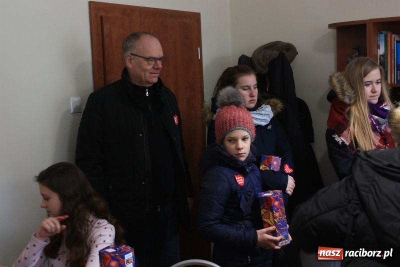 Zdjęcie w galerii na portalu naszraciborz.pl: W Krzanowicach kolejny rekord. Ponad 7 tys. zł na WOŚP  wiadomości z regionu