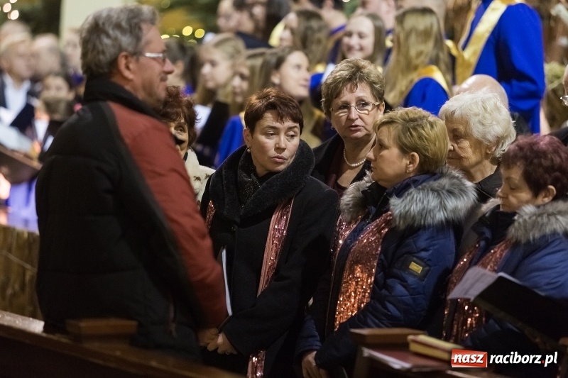 Zdjęcie w galerii na portalu naszraciborz.pl: XXVII koncert kolęd i pastorałek w kościele pw. NSPJ w Raciborzu wiadomości z regionu