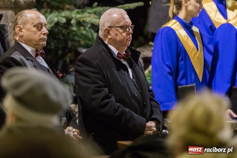 Zdjęcie w galerii na portalu naszraciborz.pl: XXVII koncert kolęd i pastorałek w kościele pw. NSPJ w Raciborzu wiadomości z regionu