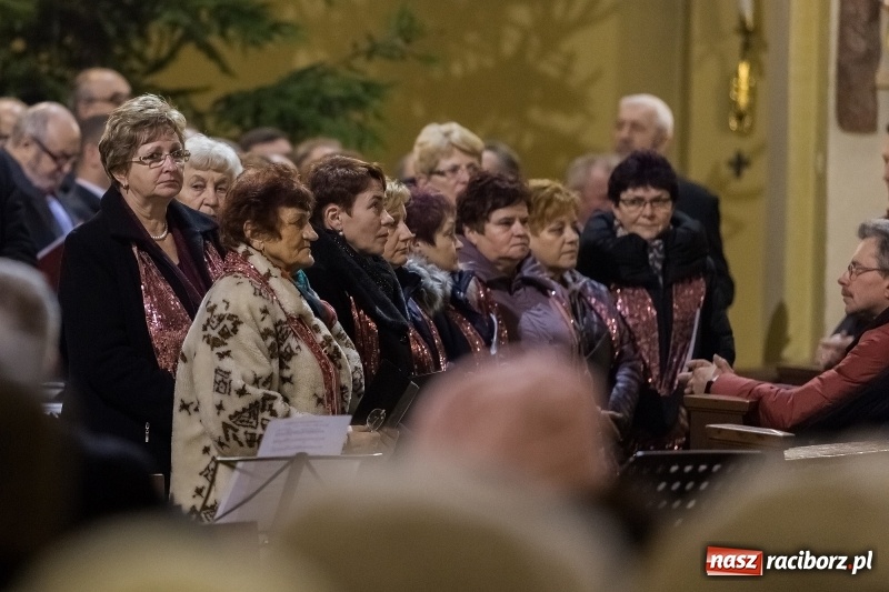 Zdjęcie w galerii na portalu naszraciborz.pl: XXVII koncert kolęd i pastorałek w kościele pw. NSPJ w Raciborzu wiadomości z regionu