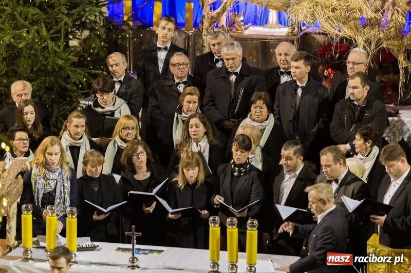 Zdjęcie w galerii na portalu naszraciborz.pl: XXVII koncert kolęd i pastorałek w kościele pw. NSPJ w Raciborzu wiadomości z regionu