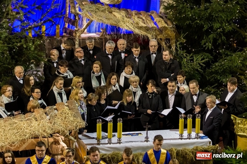 Zdjęcie w galerii na portalu naszraciborz.pl: XXVII koncert kolęd i pastorałek w kościele pw. NSPJ w Raciborzu wiadomości z regionu
