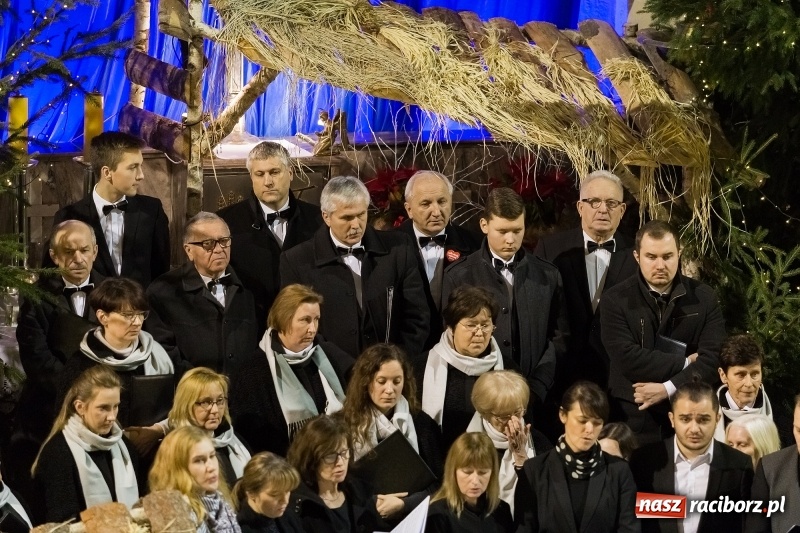 Zdjęcie w galerii na portalu naszraciborz.pl: XXVII koncert kolęd i pastorałek w kościele pw. NSPJ w Raciborzu wiadomości z regionu