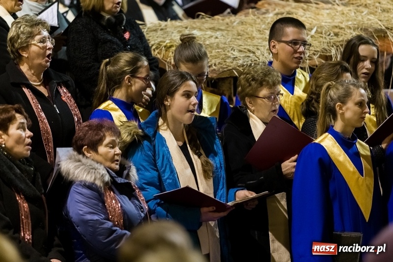 Zdjęcie w galerii na portalu naszraciborz.pl: XXVII koncert kolęd i pastorałek w kościele pw. NSPJ w Raciborzu wiadomości z regionu