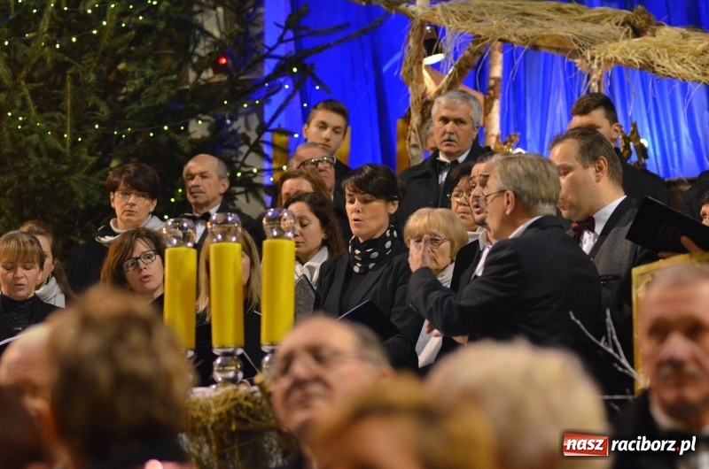 Zdjęcie w galerii na portalu naszraciborz.pl: XXVII koncert kolęd i pastorałek w kościele pw. NSPJ w Raciborzu wiadomości z regionu