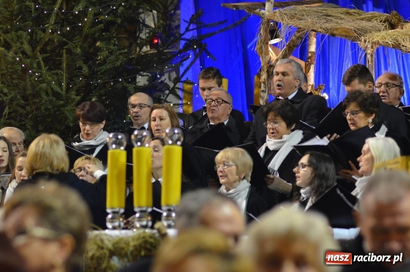 Zdjęcie w galerii na portalu naszraciborz.pl: XXVII koncert kolęd i pastorałek w kościele pw. NSPJ w Raciborzu wiadomości z regionu