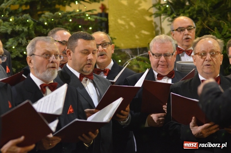 Zdjęcie w galerii na portalu naszraciborz.pl: XXVII koncert kolęd i pastorałek w kościele pw. NSPJ w Raciborzu wiadomości z regionu