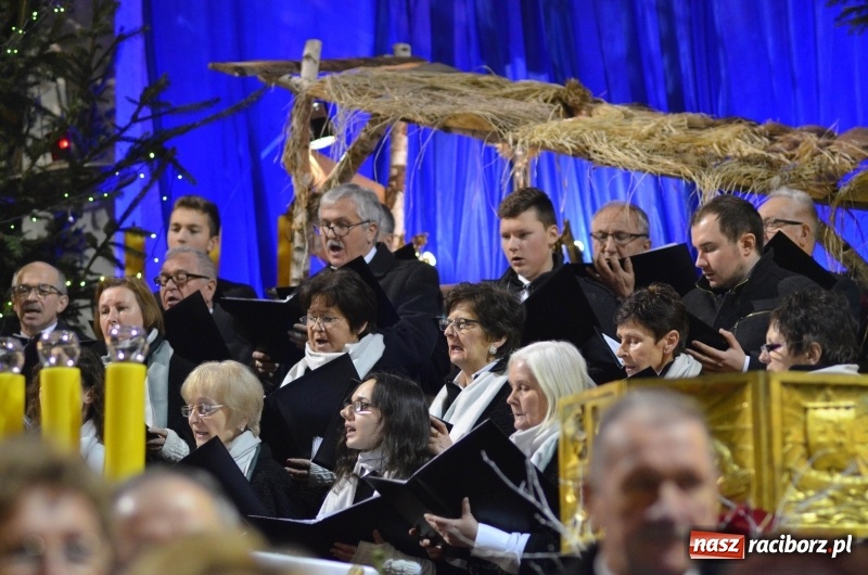 Zdjęcie w galerii na portalu naszraciborz.pl: XXVII koncert kolęd i pastorałek w kościele pw. NSPJ w Raciborzu wiadomości z regionu