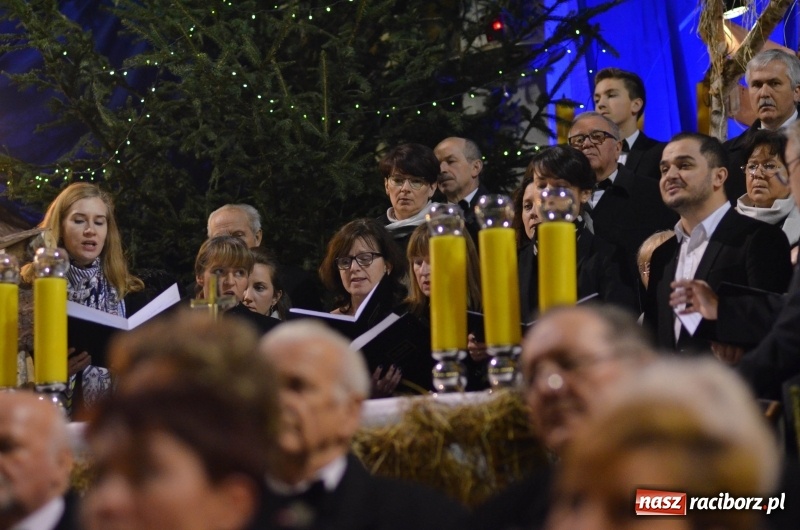 Zdjęcie w galerii na portalu naszraciborz.pl: XXVII koncert kolęd i pastorałek w kościele pw. NSPJ w Raciborzu wiadomości z regionu