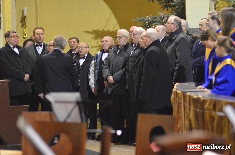 Zdjęcie w galerii na portalu naszraciborz.pl: XXVII koncert kolęd i pastorałek w kościele pw. NSPJ w Raciborzu wiadomości z regionu