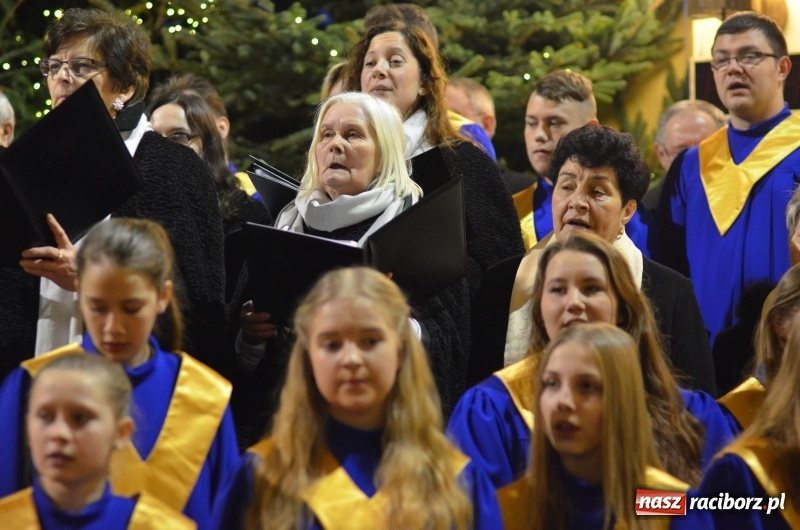Zdjęcie w galerii na portalu naszraciborz.pl: XXVII koncert kolęd i pastorałek w kościele pw. NSPJ w Raciborzu wiadomości z regionu