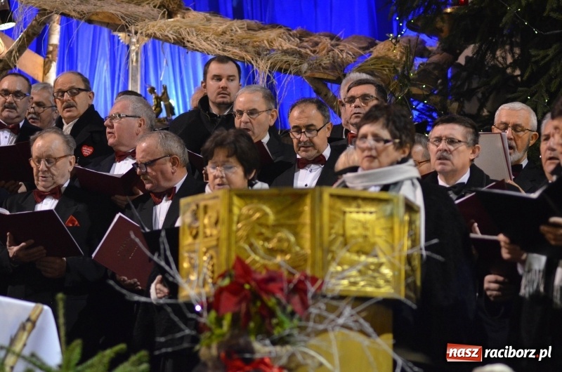 Zdjęcie w galerii na portalu naszraciborz.pl: XXVII koncert kolęd i pastorałek w kościele pw. NSPJ w Raciborzu wiadomości z regionu