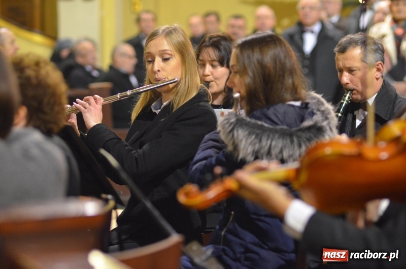 Zdjęcie w galerii na portalu naszraciborz.pl: XXVII koncert kolęd i pastorałek w kościele pw. NSPJ w Raciborzu wiadomości z regionu
