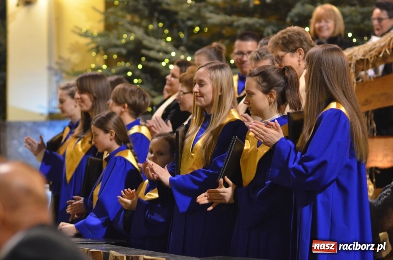 Zdjęcie w galerii na portalu naszraciborz.pl: XXVII koncert kolęd i pastorałek w kościele pw. NSPJ w Raciborzu wiadomości z regionu