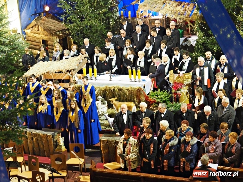 Zdjęcie w galerii na portalu naszraciborz.pl: XXVII koncert kolęd i pastorałek w kościele pw. NSPJ w Raciborzu wiadomości z regionu