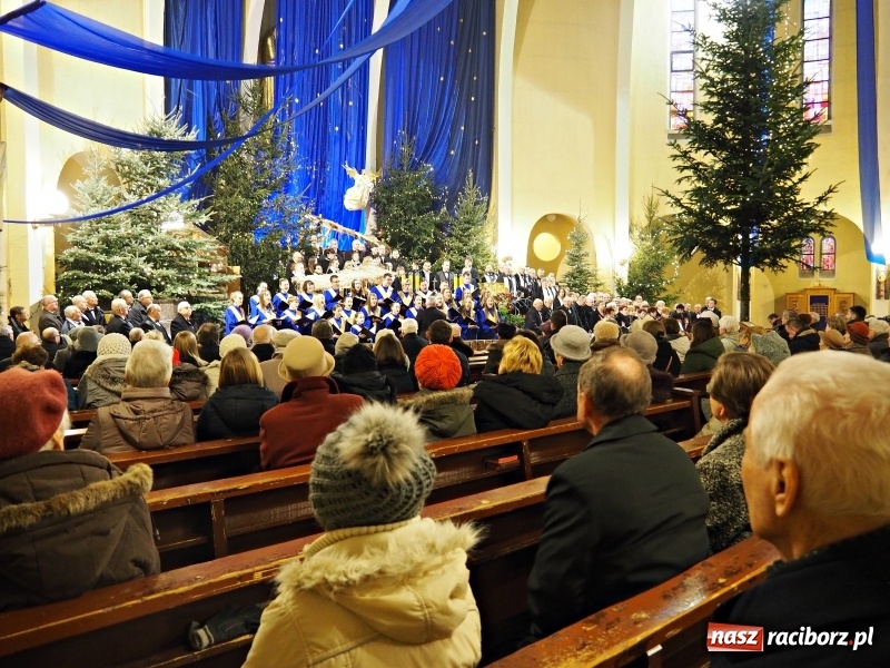 Zdjęcie w galerii na portalu naszraciborz.pl: XXVII koncert kolęd i pastorałek w kościele pw. NSPJ w Raciborzu wiadomości z regionu