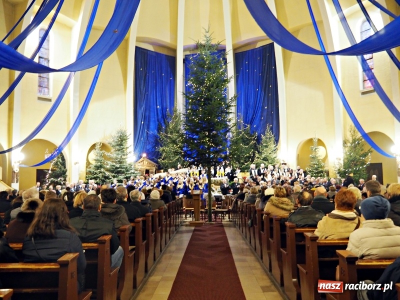 Zdjęcie w galerii na portalu naszraciborz.pl: XXVII koncert kolęd i pastorałek w kościele pw. NSPJ w Raciborzu wiadomości z regionu