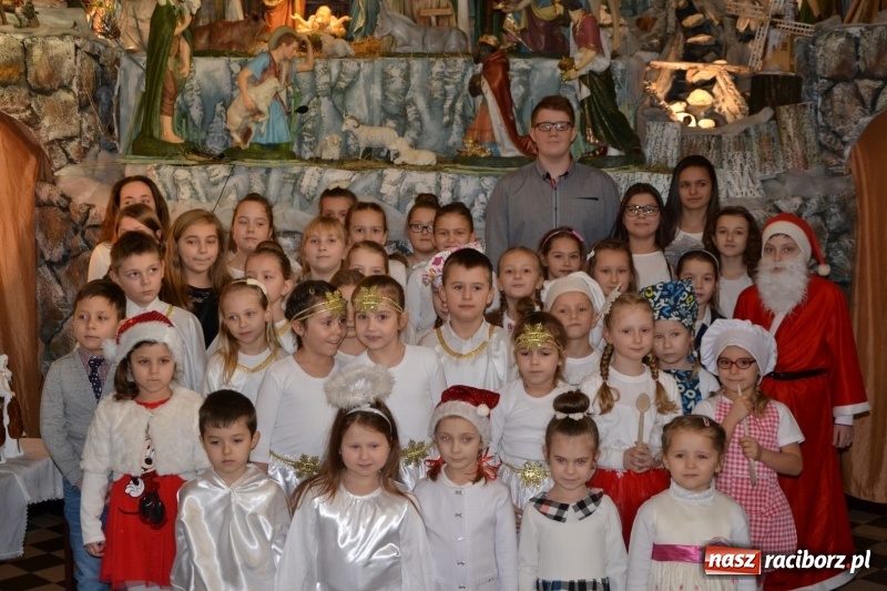 Zdjęcie w galerii na portalu naszraciborz.pl: W tworkowskim kościele zabrzmiały kolędy i pastorałki  wiadomości z regionu