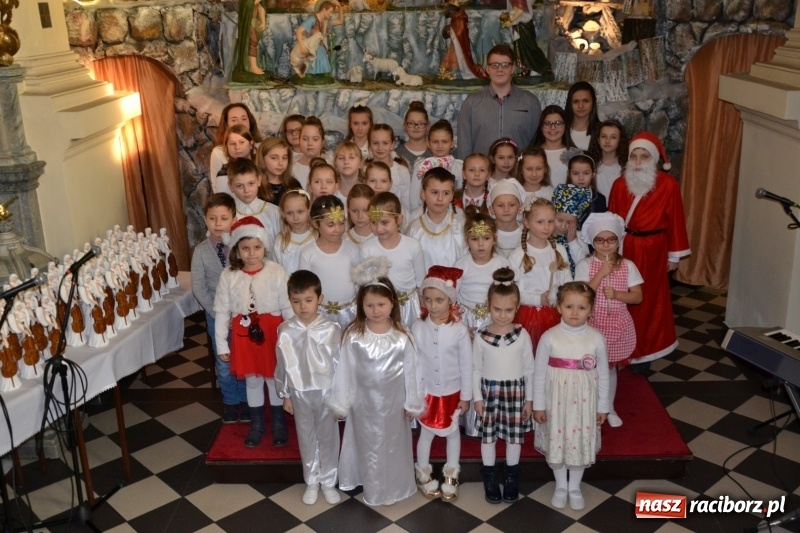 Zdjęcie w galerii na portalu naszraciborz.pl: W tworkowskim kościele zabrzmiały kolędy i pastorałki  wiadomości z regionu