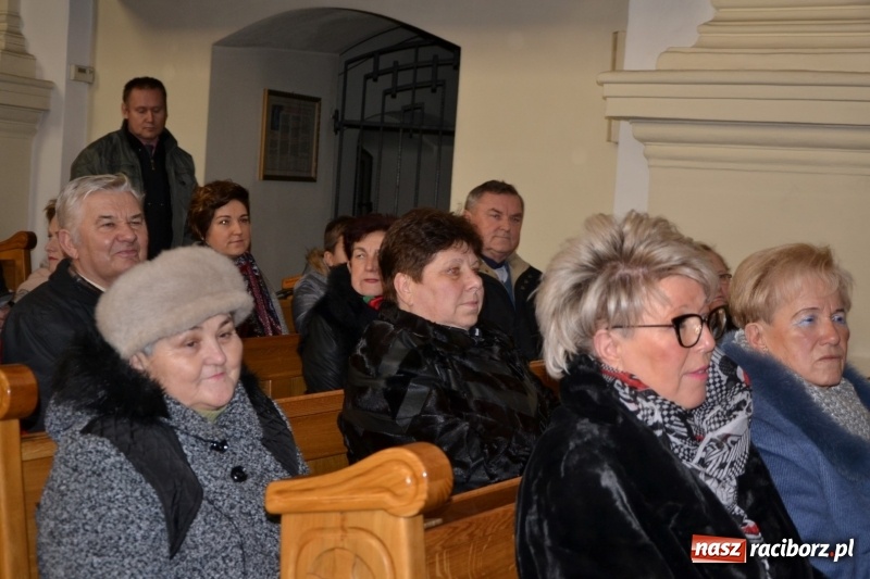 Zdjęcie w galerii na portalu naszraciborz.pl: W tworkowskim kościele zabrzmiały kolędy i pastorałki  wiadomości z regionu
