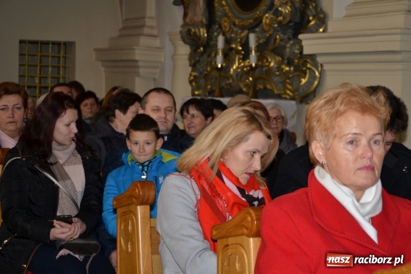 Zdjęcie w galerii na portalu naszraciborz.pl: W tworkowskim kościele zabrzmiały kolędy i pastorałki  wiadomości z regionu