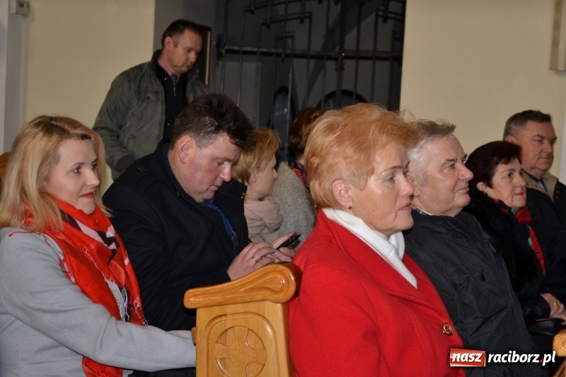 Zdjęcie w galerii na portalu naszraciborz.pl: W tworkowskim kościele zabrzmiały kolędy i pastorałki  wiadomości z regionu
