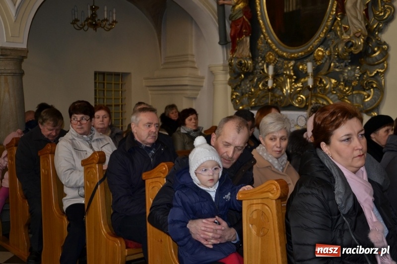 Zdjęcie w galerii na portalu naszraciborz.pl: W tworkowskim kościele zabrzmiały kolędy i pastorałki  wiadomości z regionu