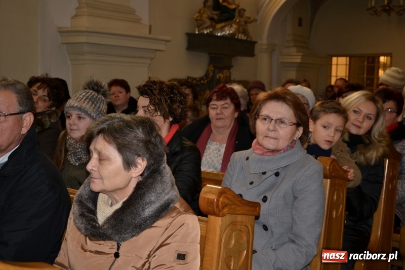 Zdjęcie w galerii na portalu naszraciborz.pl: W tworkowskim kościele zabrzmiały kolędy i pastorałki  wiadomości z regionu