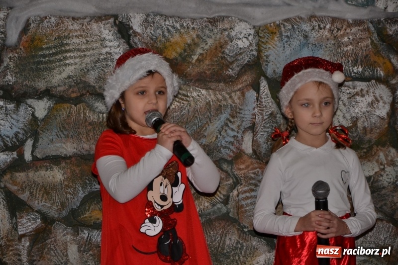 Zdjęcie w galerii na portalu naszraciborz.pl: W tworkowskim kościele zabrzmiały kolędy i pastorałki  wiadomości z regionu