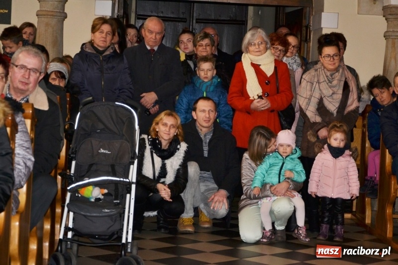 Zdjęcie w galerii na portalu naszraciborz.pl: W tworkowskim kościele zabrzmiały kolędy i pastorałki  wiadomości z regionu