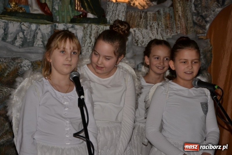 Zdjęcie w galerii na portalu naszraciborz.pl: W tworkowskim kościele zabrzmiały kolędy i pastorałki  wiadomości z regionu