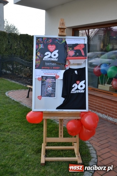 Zdjęcie w galerii na portalu naszraciborz.pl: Orkiestrowe cięcie - fryzjerki ze Studia Sztuki Fryzjerskiej Luiza zagrały dla WOŚP  wiadomości z regionu