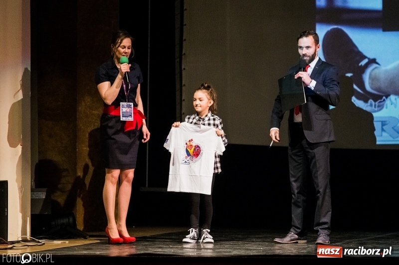 Zdjęcie w galerii na portalu naszraciborz.pl: Rekord w Raciborzu. Ponad 100 tys. zł z kwesty i licytacji Wielkiej Orkiestry Świątecznej Pomocy wiadomości z regionu