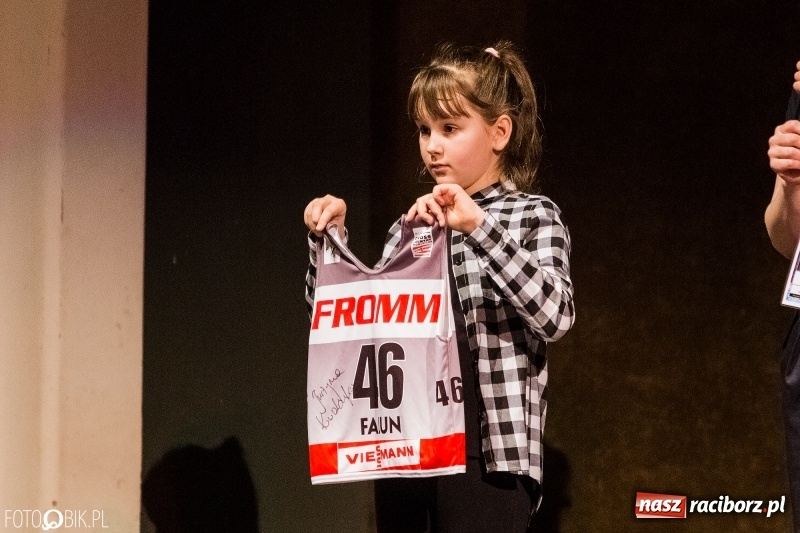 Zdjęcie w galerii na portalu naszraciborz.pl: Rekord w Raciborzu. Ponad 100 tys. zł z kwesty i licytacji Wielkiej Orkiestry Świątecznej Pomocy wiadomości z regionu