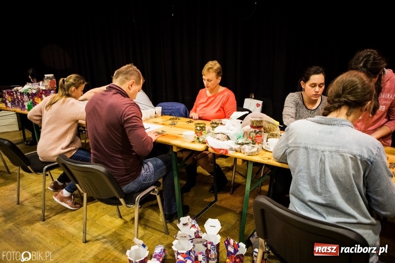 Zdjęcie w galerii na portalu naszraciborz.pl: Rekord w Raciborzu. Ponad 100 tys. zł z kwesty i licytacji Wielkiej Orkiestry Świątecznej Pomocy wiadomości z regionu