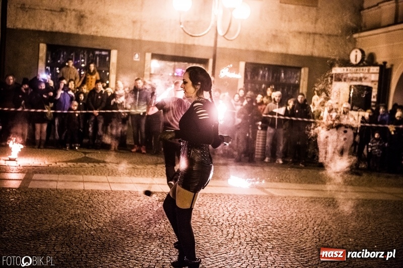 Zdjęcie w galerii na portalu naszraciborz.pl: Rekord w Raciborzu. Ponad 100 tys. zł z kwesty i licytacji Wielkiej Orkiestry Świątecznej Pomocy wiadomości z regionu