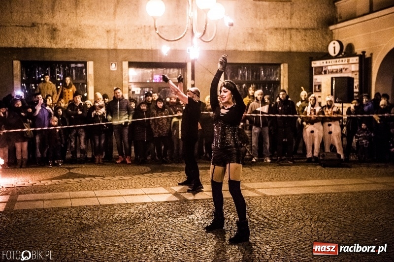 Zdjęcie w galerii na portalu naszraciborz.pl: Rekord w Raciborzu. Ponad 100 tys. zł z kwesty i licytacji Wielkiej Orkiestry Świątecznej Pomocy wiadomości z regionu