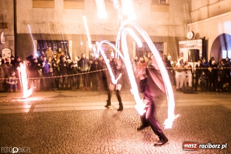 Zdjęcie w galerii na portalu naszraciborz.pl: Rekord w Raciborzu. Ponad 100 tys. zł z kwesty i licytacji Wielkiej Orkiestry Świątecznej Pomocy wiadomości z regionu