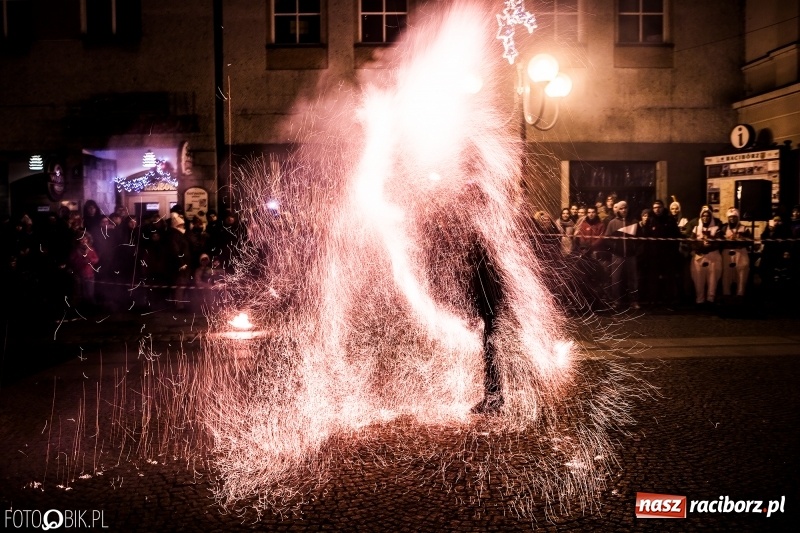 Zdjęcie w galerii na portalu naszraciborz.pl: Rekord w Raciborzu. Ponad 100 tys. zł z kwesty i licytacji Wielkiej Orkiestry Świątecznej Pomocy wiadomości z regionu
