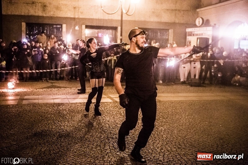 Zdjęcie w galerii na portalu naszraciborz.pl: Rekord w Raciborzu. Ponad 100 tys. zł z kwesty i licytacji Wielkiej Orkiestry Świątecznej Pomocy wiadomości z regionu