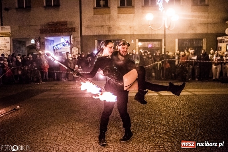 Zdjęcie w galerii na portalu naszraciborz.pl: Rekord w Raciborzu. Ponad 100 tys. zł z kwesty i licytacji Wielkiej Orkiestry Świątecznej Pomocy wiadomości z regionu