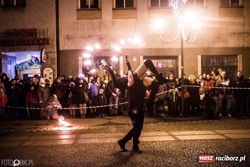 Zdjęcie w galerii na portalu naszraciborz.pl: Rekord w Raciborzu. Ponad 100 tys. zł z kwesty i licytacji Wielkiej Orkiestry Świątecznej Pomocy wiadomości z regionu