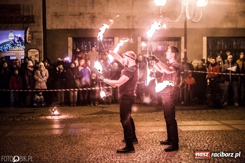 Zdjęcie w galerii na portalu naszraciborz.pl: Rekord w Raciborzu. Ponad 100 tys. zł z kwesty i licytacji Wielkiej Orkiestry Świątecznej Pomocy wiadomości z regionu